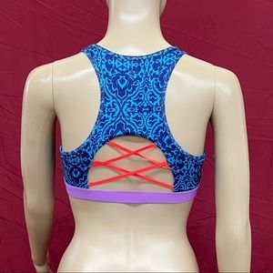 Old Navy Active crisscross sports bra size xs